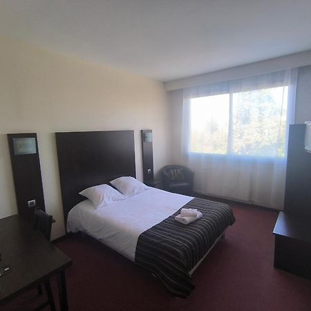 Adonis Lyon Est Hotel Artys Saint-Priest-en-Jarez Eksteriør bilde