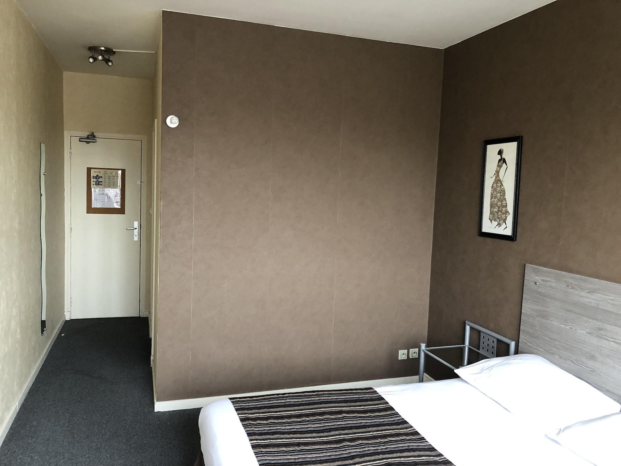 Adonis Lyon Est Hotel Artys Saint-Priest-en-Jarez Eksteriør bilde