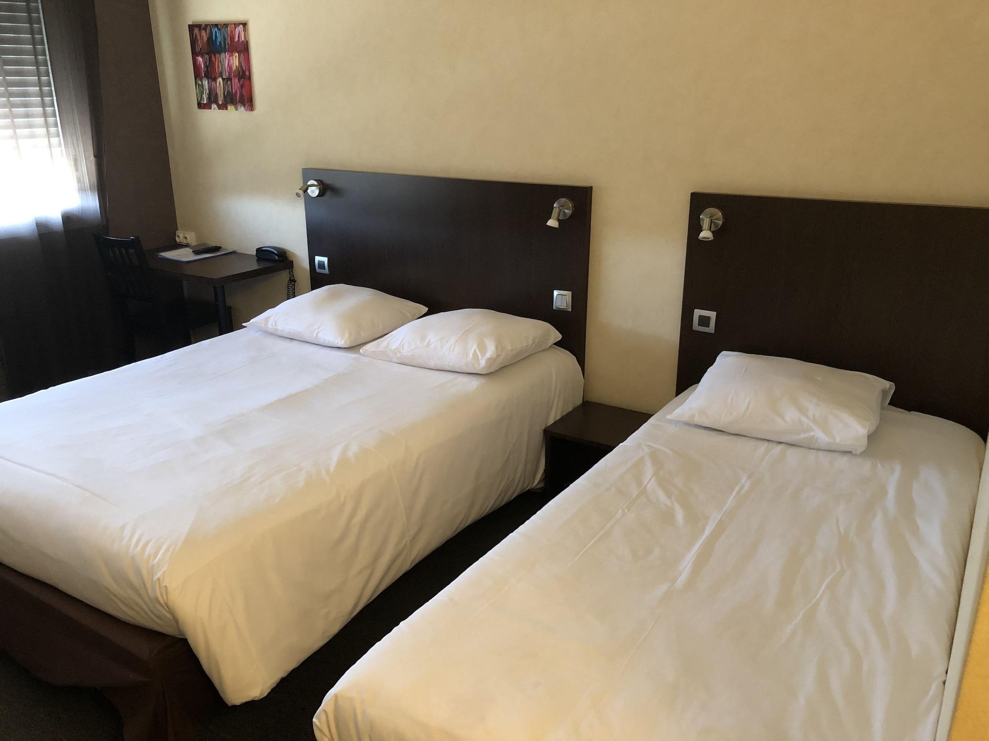 Adonis Lyon Est Hotel Artys Saint-Priest-en-Jarez Eksteriør bilde
