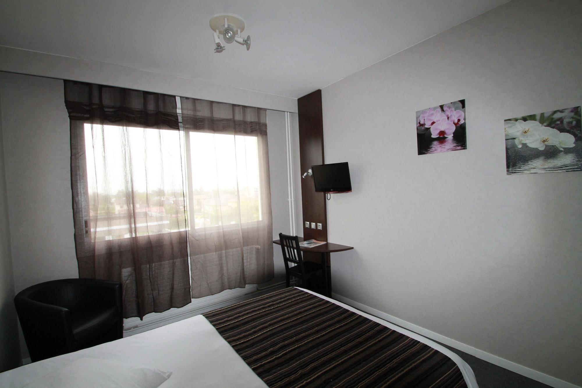 Adonis Lyon Est Hotel Artys Saint-Priest-en-Jarez Eksteriør bilde